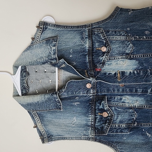 Levi's denim vest, punk grunge silver spikes distressed, button down, unisex - Picture 2 of 8
